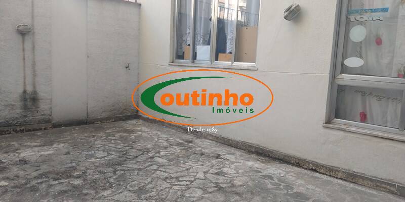 Apartamento à venda com 3 quartos, 95m² - Foto 4