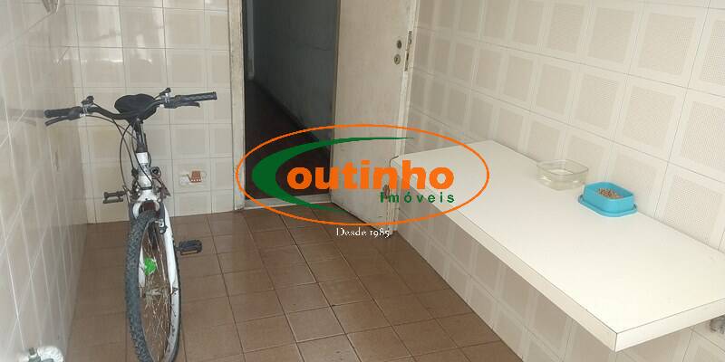 Apartamento à venda com 3 quartos, 95m² - Foto 19