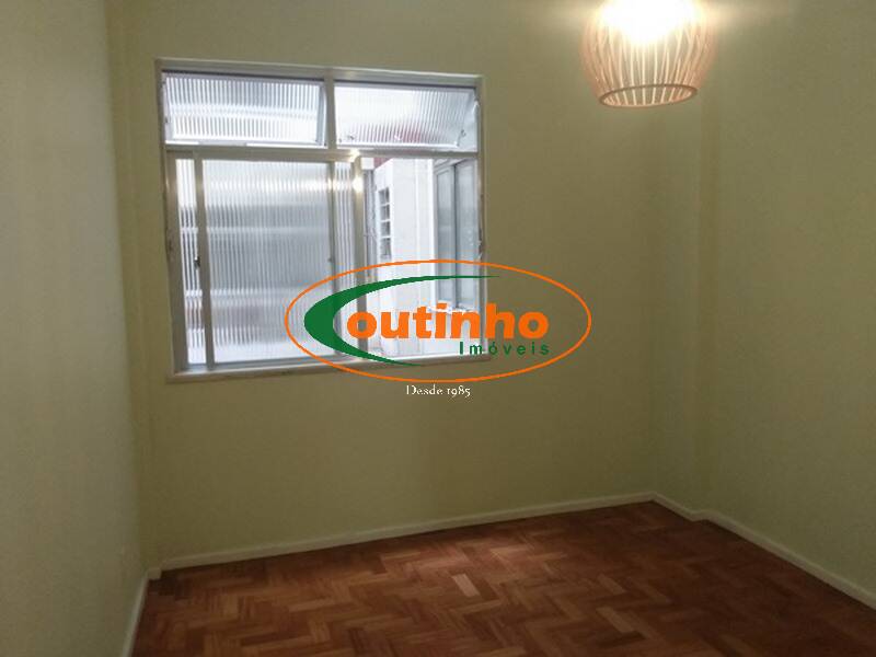 Apartamento à venda com 2 quartos, 70m² - Foto 22