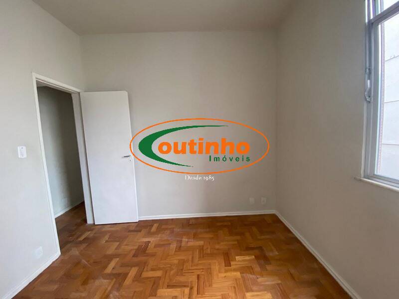 Apartamento à venda com 2 quartos, 52m² - Foto 2