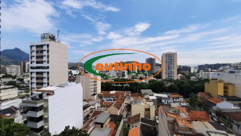 Apartamento à venda com 4 quartos, 199m² - Foto 2