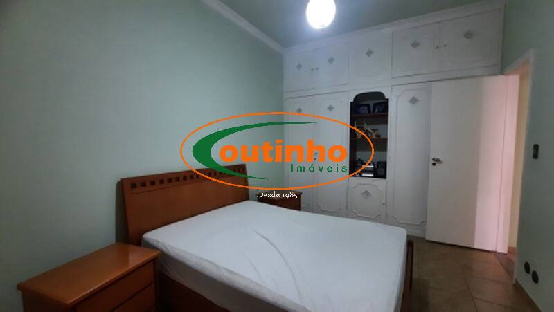 Apartamento à venda com 2 quartos, 75m² - Foto 7