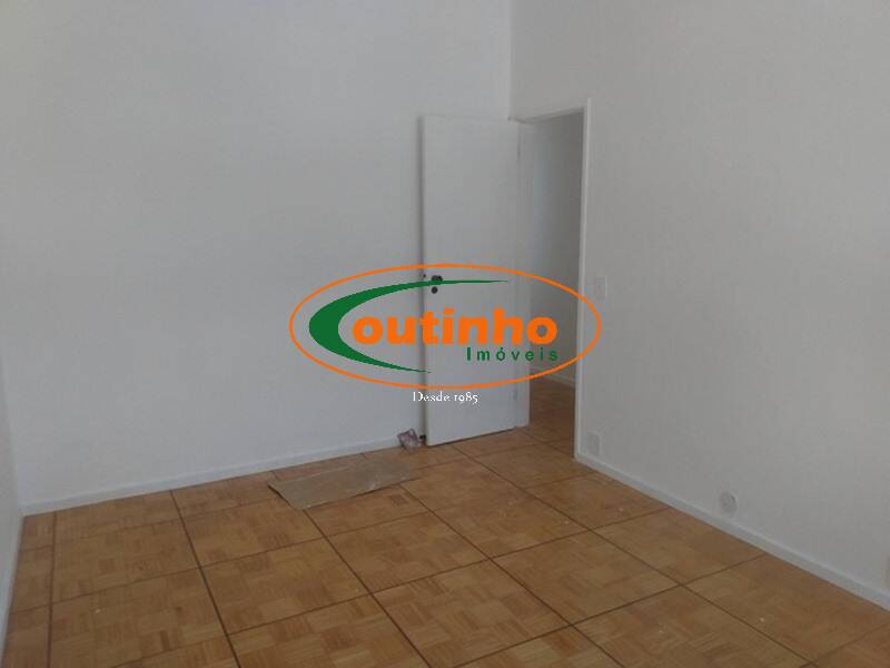 Apartamento à venda com 3 quartos, 130m² - Foto 12