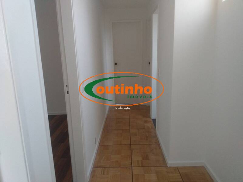 Apartamento à venda com 3 quartos, 130m² - Foto 17