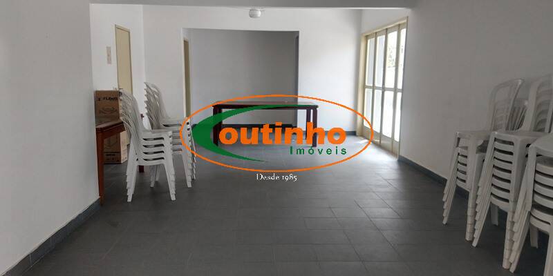 Apartamento à venda com 2 quartos, 74m² - Foto 35