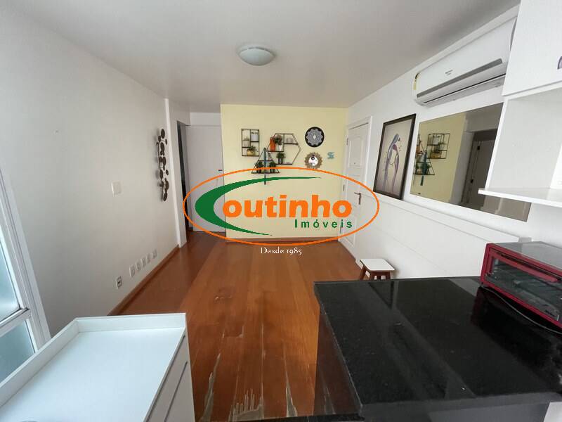 Apartamento à venda com 2 quartos, 68m² - Foto 3