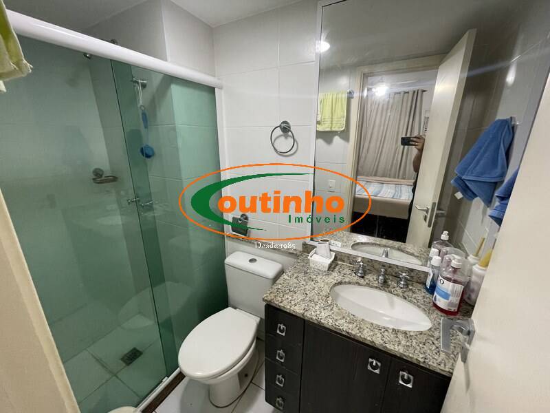 Apartamento à venda com 2 quartos, 62m² - Foto 11