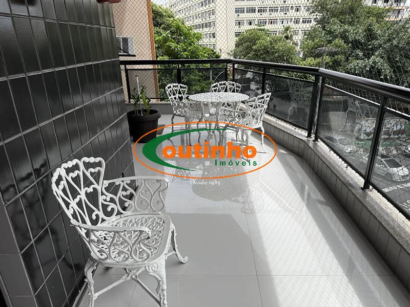 Apartamento à venda com 2 quartos, 116m² - Foto 1