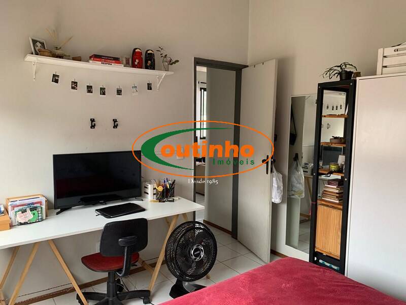 Apartamento à venda com 2 quartos, 64m² - Foto 9