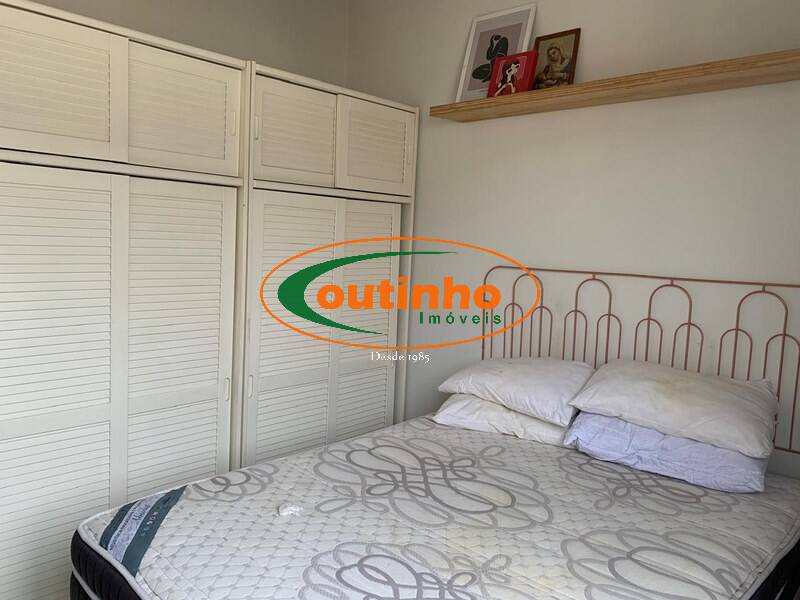 Apartamento à venda com 2 quartos, 64m² - Foto 14