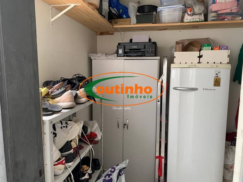 Apartamento à venda com 2 quartos, 64m² - Foto 16