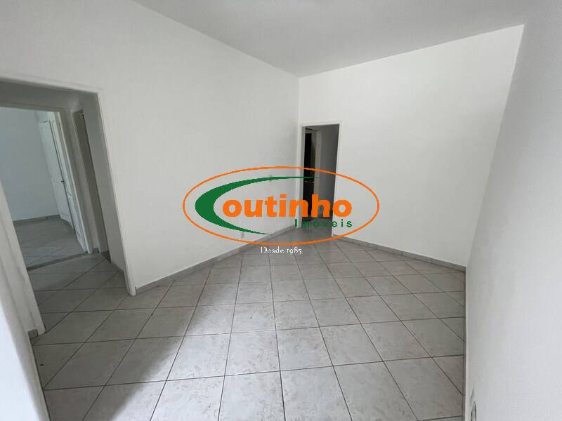 Apartamento à venda com 2 quartos, 64m² - Foto 2