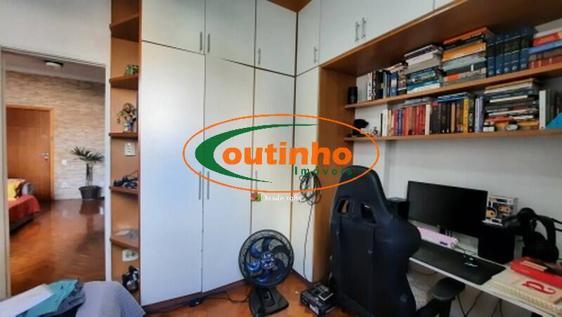 Apartamento à venda com 2 quartos, 65m² - Foto 9