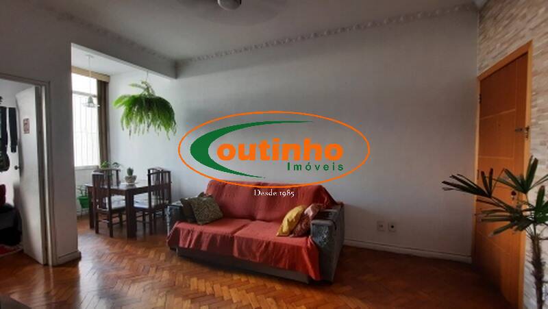 Apartamento à venda com 2 quartos, 65m² - Foto 2