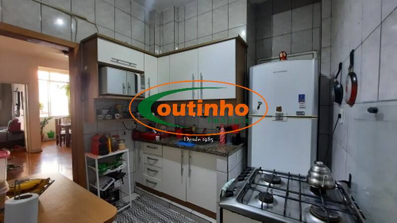 Apartamento à venda com 2 quartos, 65m² - Foto 16