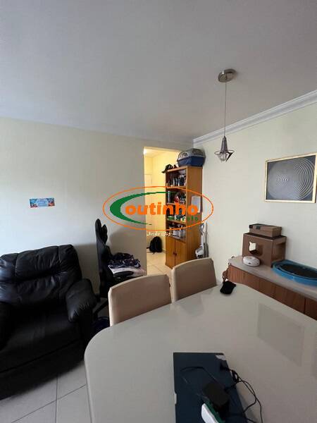 Apartamento à venda com 2 quartos, 60m² - Foto 3