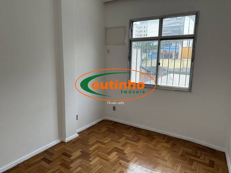 Apartamento à venda com 2 quartos, 66m² - Foto 5