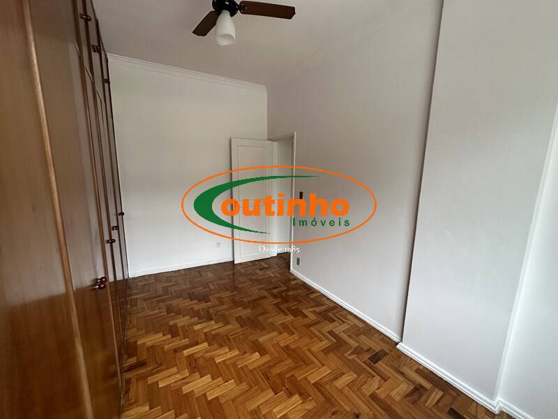 Apartamento à venda com 2 quartos, 66m² - Foto 9