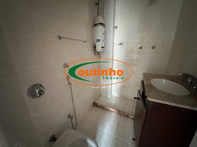 Apartamento à venda com 2 quartos, 66m² - Foto 12