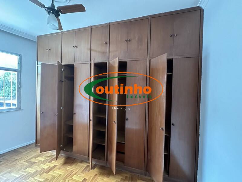 Apartamento à venda com 2 quartos, 66m² - Foto 10