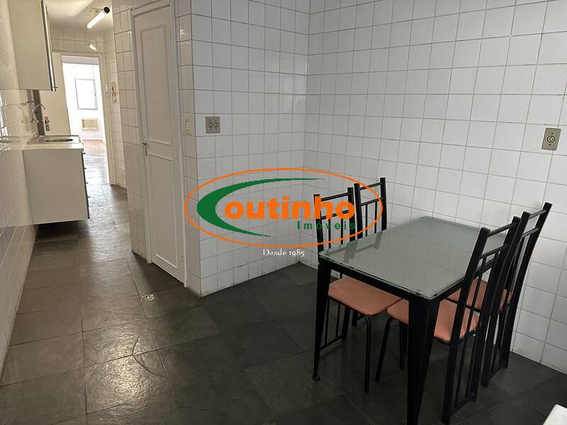 Apartamento à venda com 2 quartos, 66m² - Foto 16