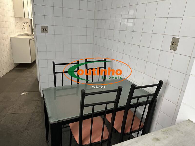 Apartamento à venda com 2 quartos, 66m² - Foto 19