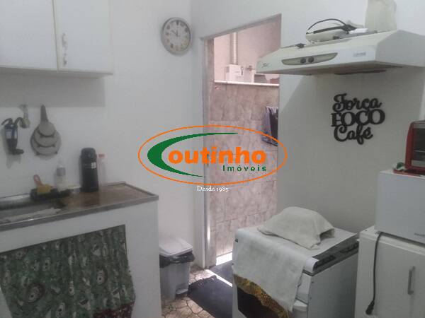 Apartamento à venda com 2 quartos, 64m² - Foto 24