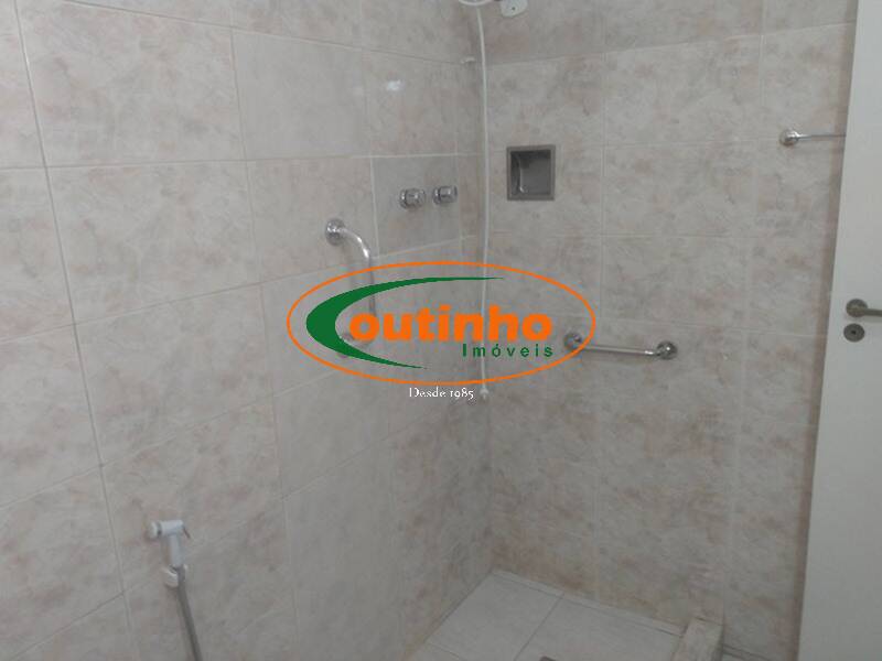 Apartamento à venda com 2 quartos, 70m² - Foto 14