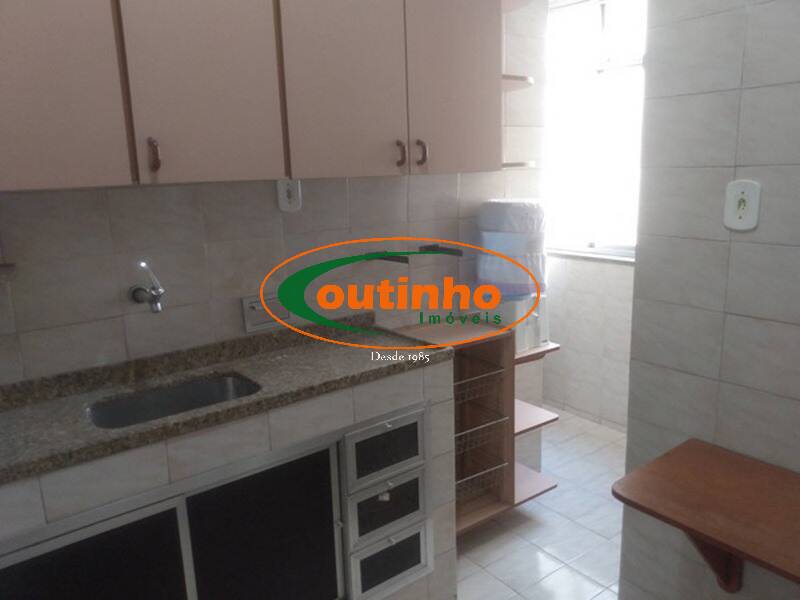 Apartamento à venda com 2 quartos, 70m² - Foto 22