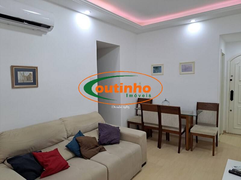 Apartamento à venda com 2 quartos, 65m² - Foto 2