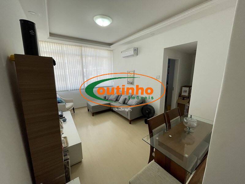 Apartamento à venda com 2 quartos, 65m² - Foto 2