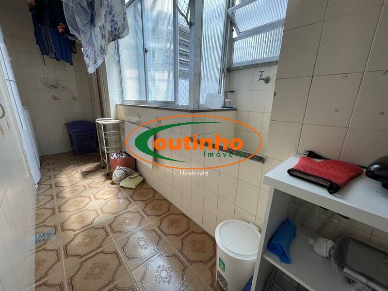 Apartamento à venda com 2 quartos, 65m² - Foto 14