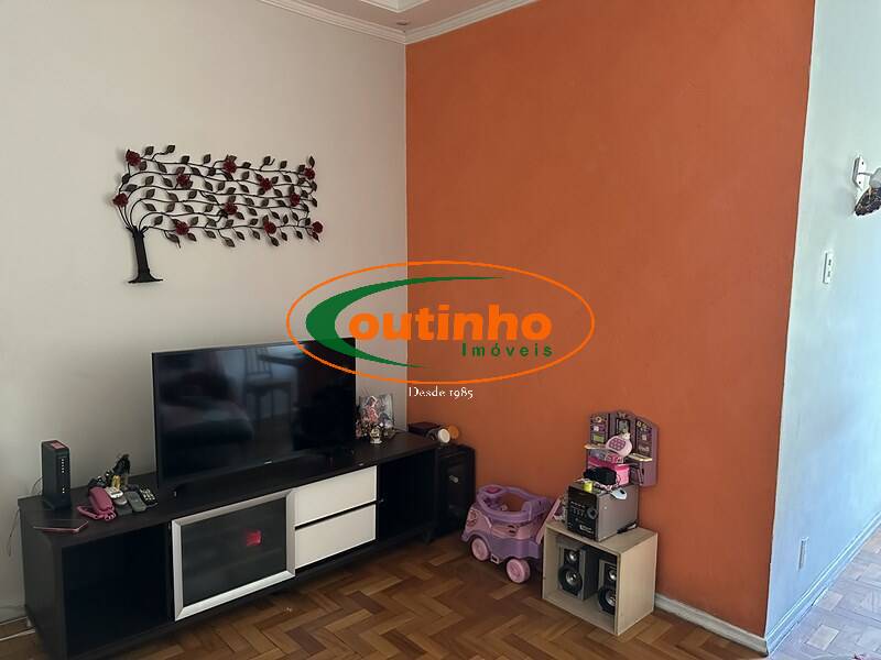 Apartamento à venda com 3 quartos, 83m² - Foto 3