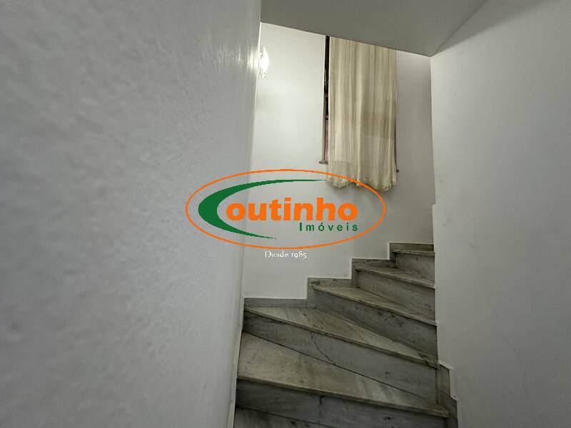 Casa à venda com 3 quartos, 110m² - Foto 14