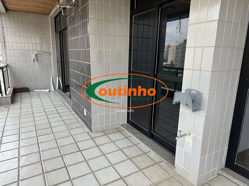 Apartamento à venda com 2 quartos, 116m² - Foto 1