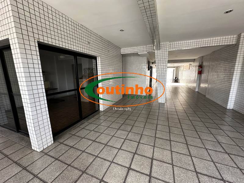 Apartamento à venda com 2 quartos, 116m² - Foto 25