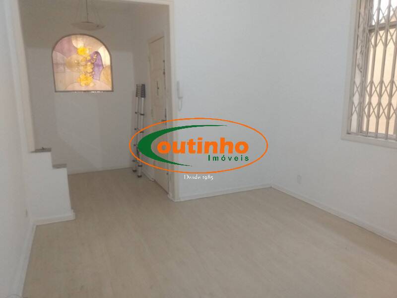 Apartamento à venda com 3 quartos, 150m² - Foto 7