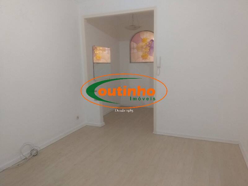 Apartamento à venda com 3 quartos, 150m² - Foto 6