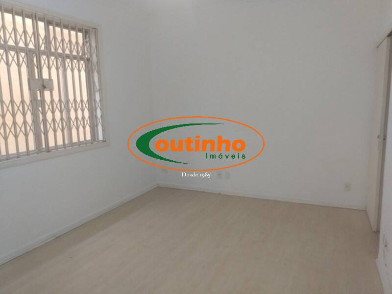 Apartamento à venda com 3 quartos, 150m² - Foto 8