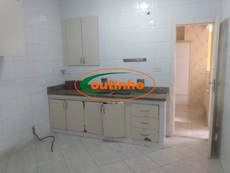 Apartamento à venda com 3 quartos, 150m² - Foto 34