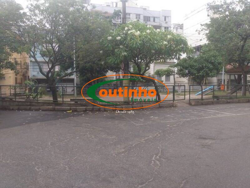 Apartamento à venda com 3 quartos, 150m² - Foto 44