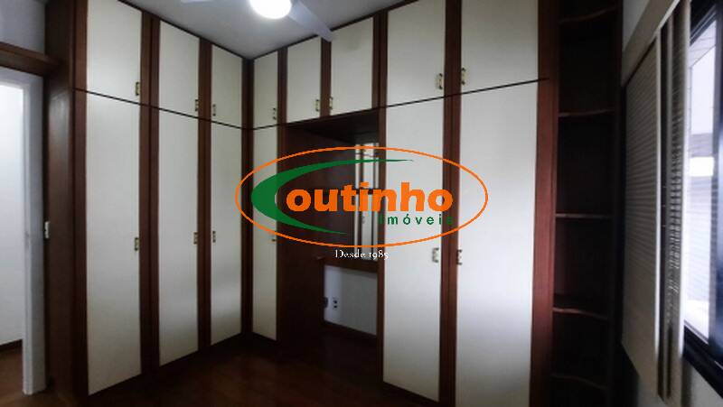 Apartamento à venda com 3 quartos, 117m² - Foto 8