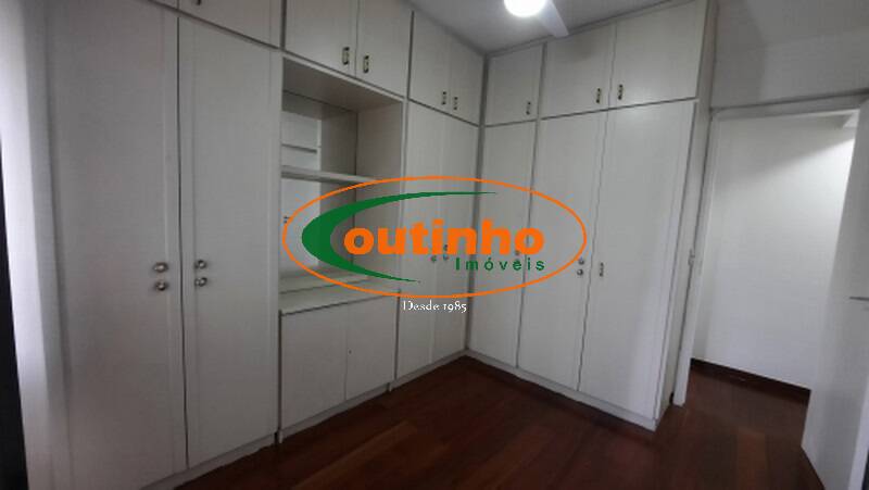 Apartamento à venda com 3 quartos, 117m² - Foto 12