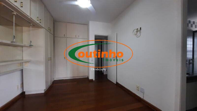 Apartamento à venda com 3 quartos, 117m² - Foto 11