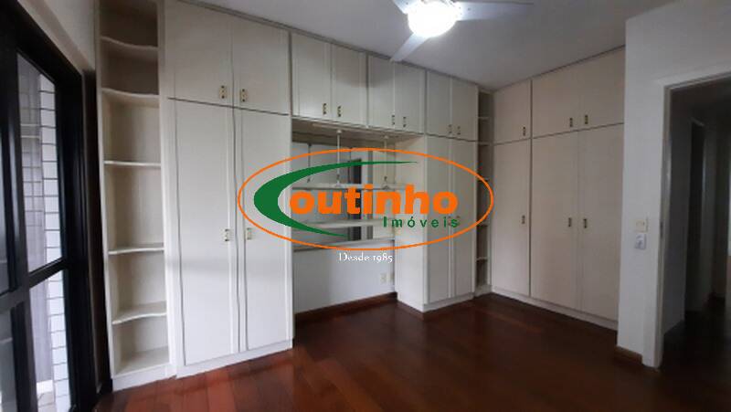 Apartamento à venda com 3 quartos, 117m² - Foto 13