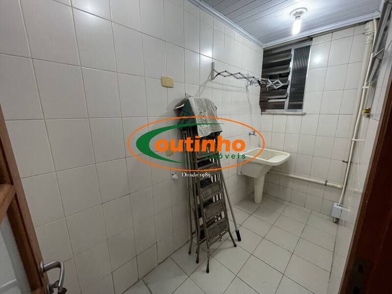 Apartamento à venda com 2 quartos, 70m² - Foto 14