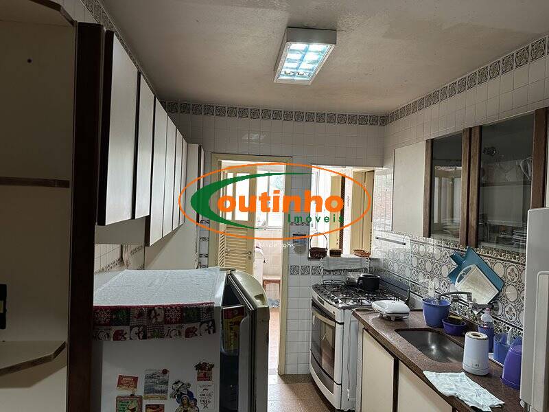 Apartamento à venda com 4 quartos, 140m² - Foto 22