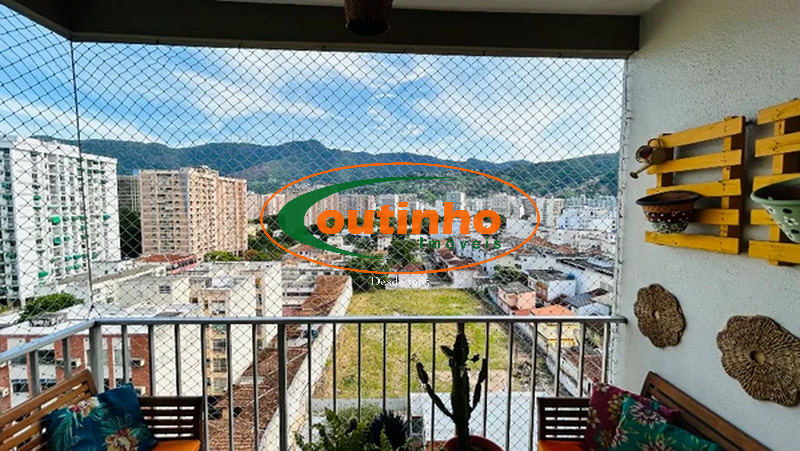 Apartamento à venda com 2 quartos, 77m² - Foto 4