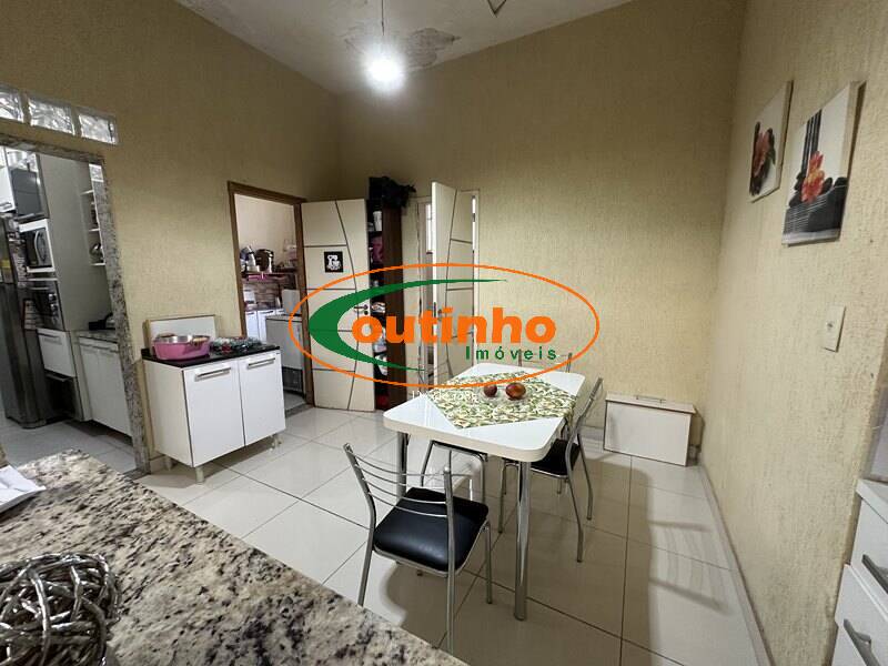 Casa à venda com 4 quartos, 150m² - Foto 18