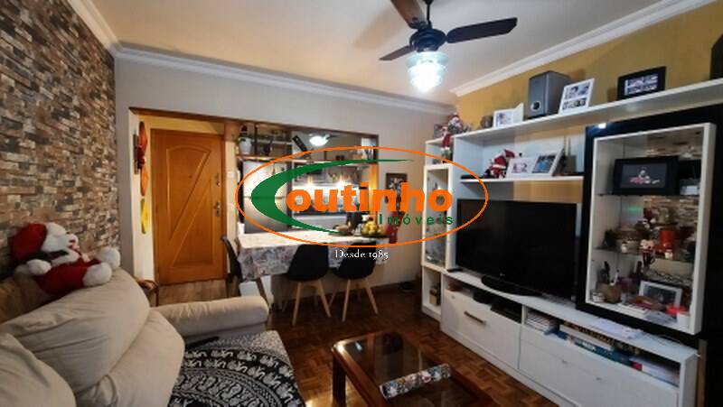 Apartamento à venda com 3 quartos, 70m² - Foto 4